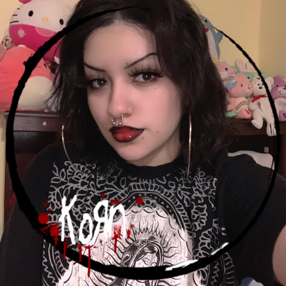 Meet your Posher, Selena